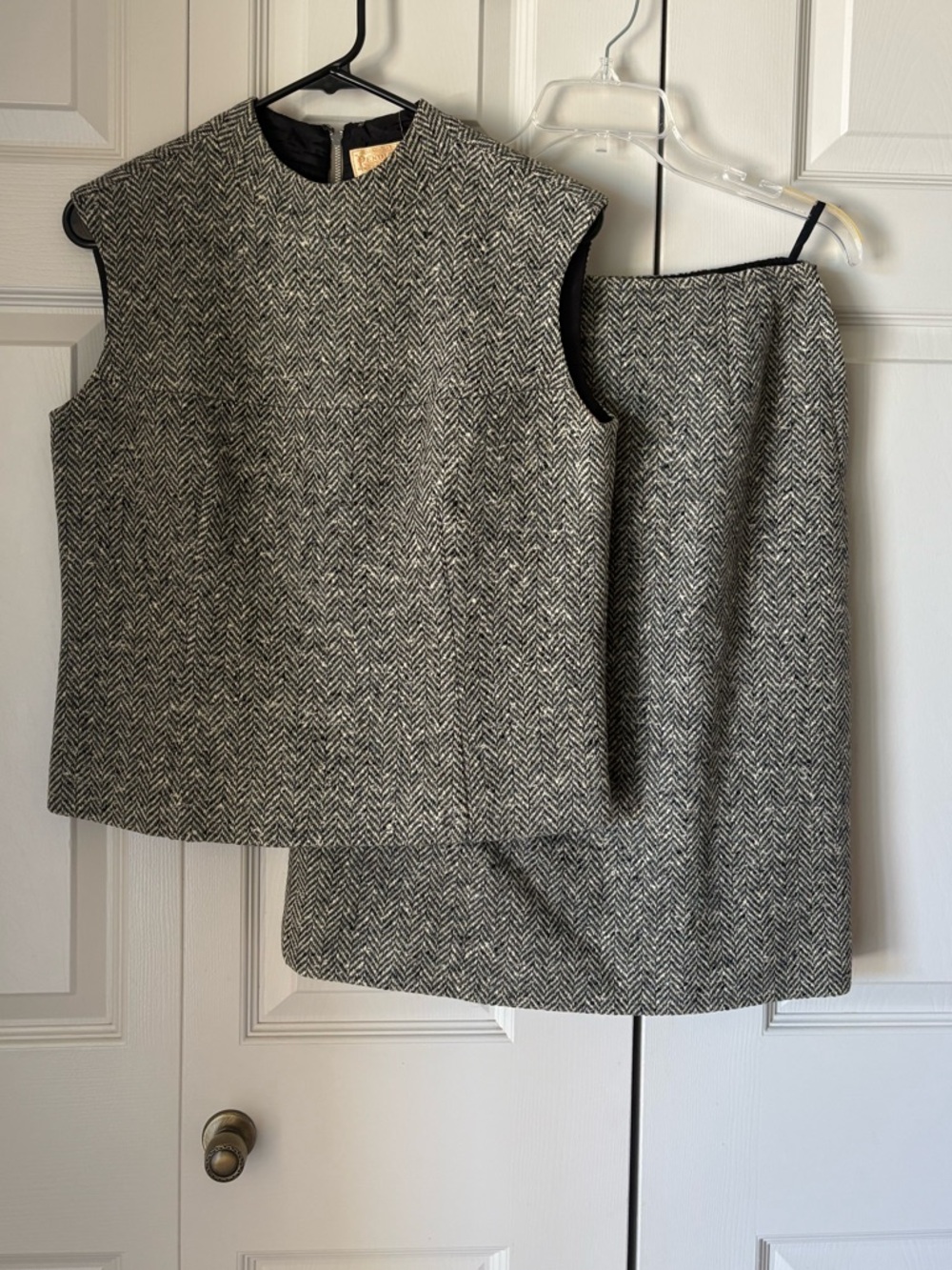 Pendleton |  Vintage pure wool 2 pc skirt vest set Herringbone. Size 12. Classic